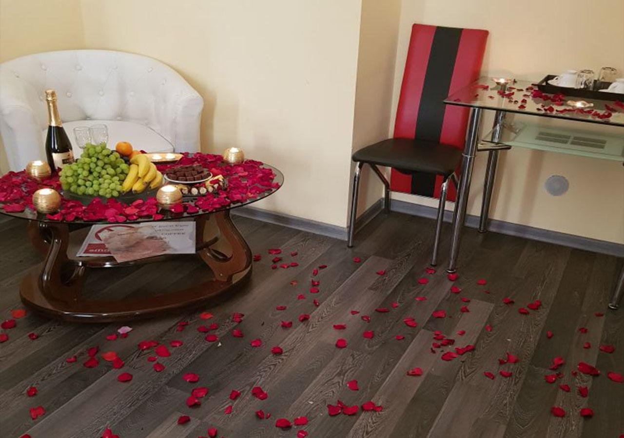 Emperum Nelson Hotel 키시나우 외부 사진