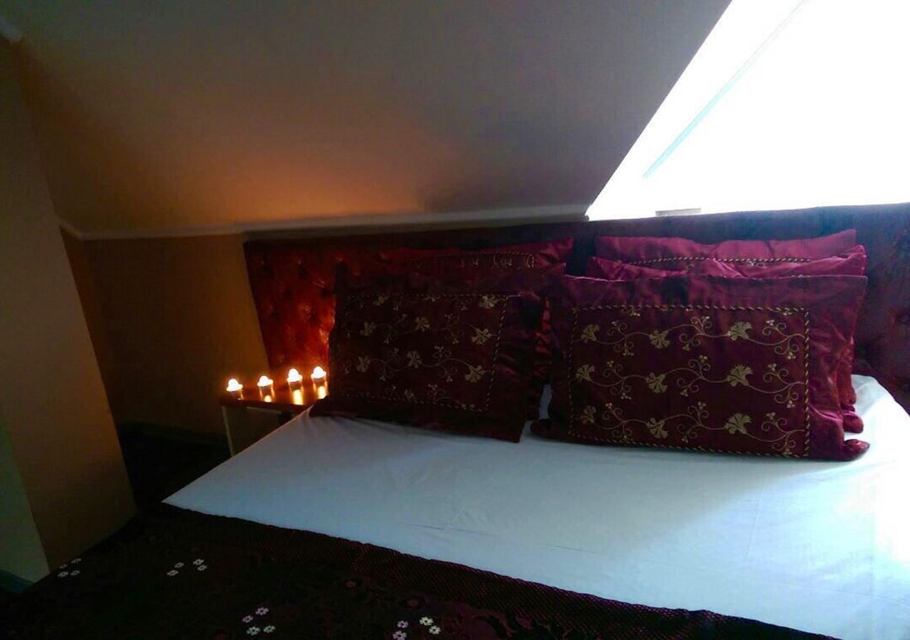 Emperum Nelson Hotel 키시나우 외부 사진