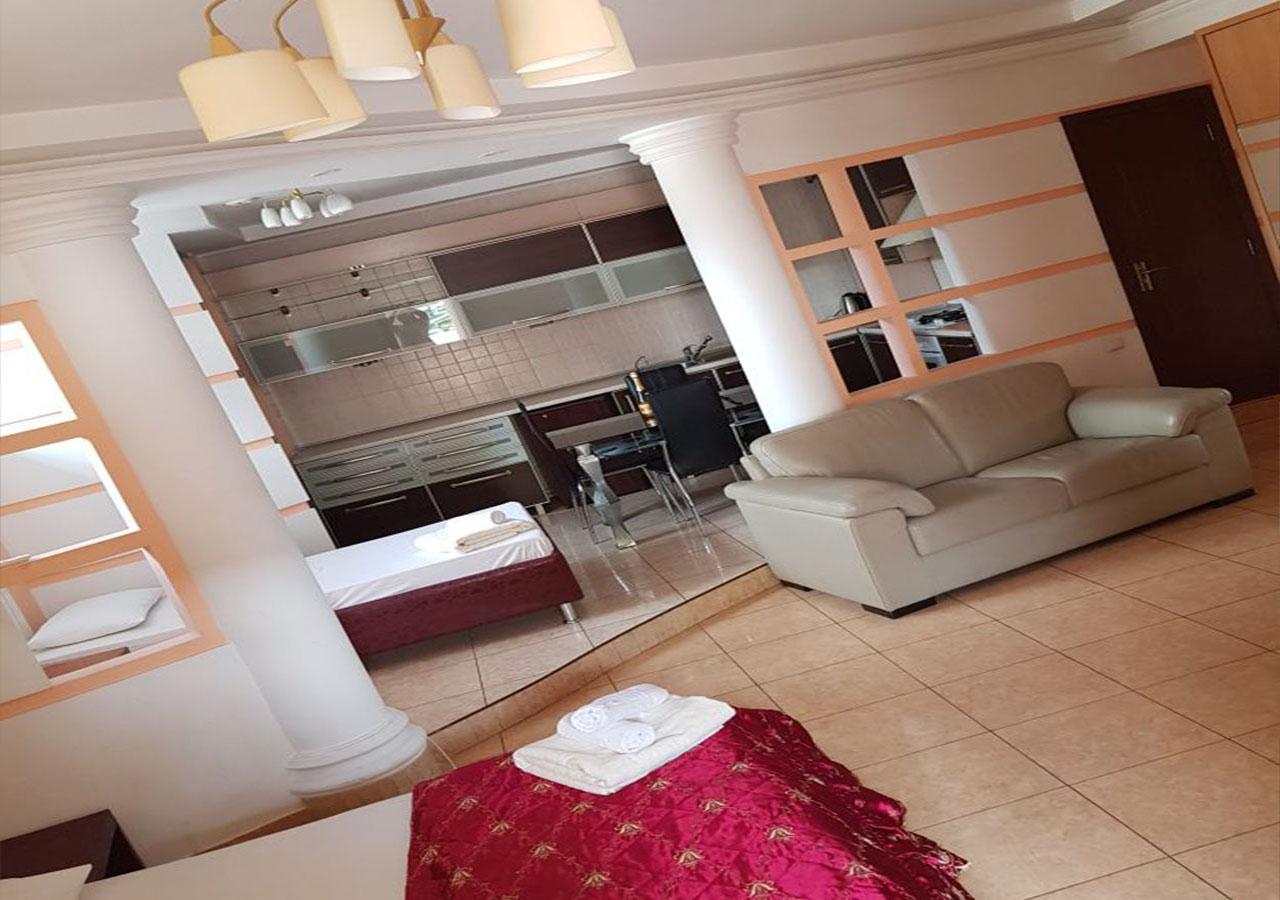 Emperum Nelson Hotel 키시나우 외부 사진