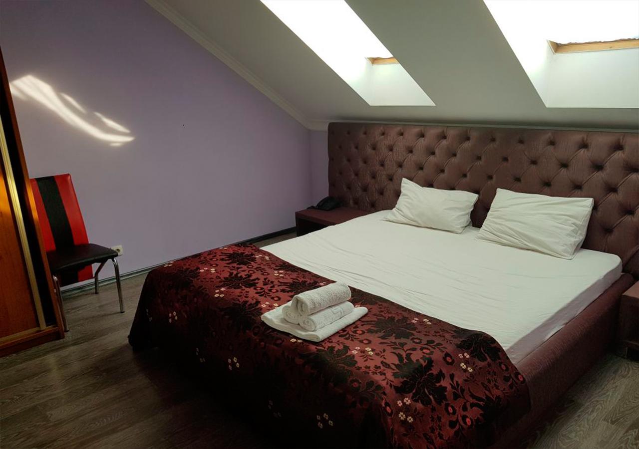 Emperum Nelson Hotel 키시나우 외부 사진